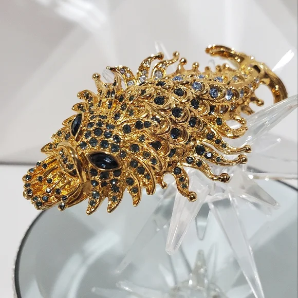 Insane Massive HUTTON WILKINSON Sea Dragon Creature Brooch - Picture 2 of 9